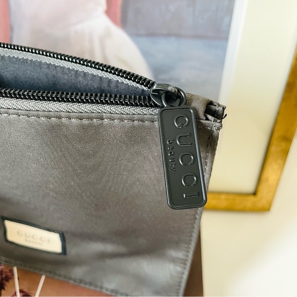 Gucci‎ Beauty Zip Cosmetic Bag - Picture 2 of 6